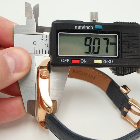 Nixon The Bullet Leather Rose Gold Tone 38mm Date Watch Blue Leather New Battery - Picture 3 of 14